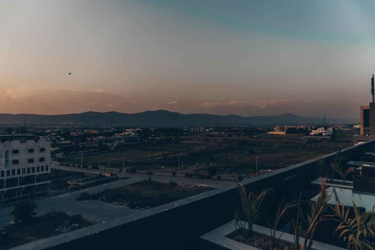 Trivelles Executive Suites Ισλαμαμπάντ Εξωτερικό φωτογραφία