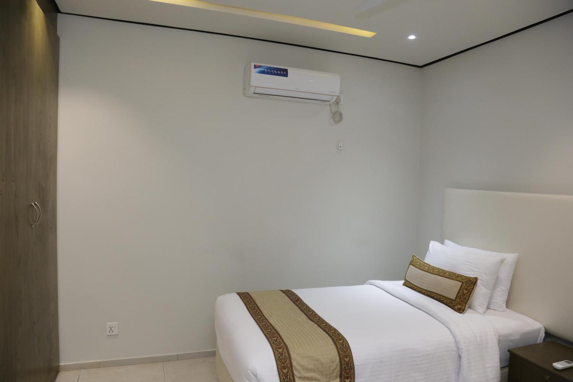 Trivelles Executive Suites Ισλαμαμπάντ Εξωτερικό φωτογραφία